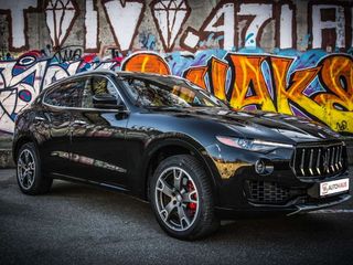 Maserati Levante foto 1