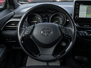 Toyota C-HR foto 11