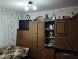 Продаём Дом дачу 2 комн - кухня - прихожая - баня с саунной - село Бык 6 км от Кишинёва - 6 соток ес foto 3