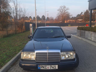 Mercedes Series (W124) foto 3