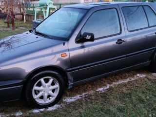 Volkswagen Golf foto 2