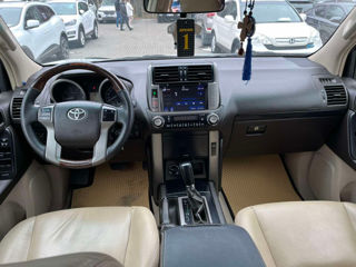 Toyota Land Cruiser Prado фото 15