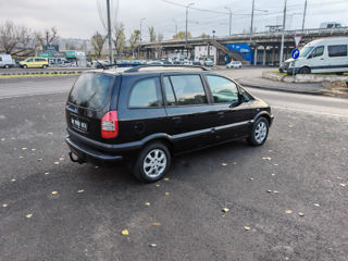 Opel Zafira foto 6