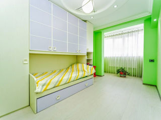 Apartament cu 2 camere, 62 m², Centru, Chișinău foto 7