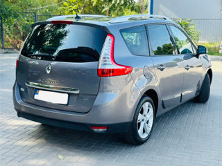 Renault Grand Scenic foto 3