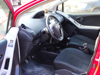 Toyota Yaris foto 6