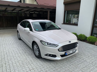 Ford Mondeo foto 2