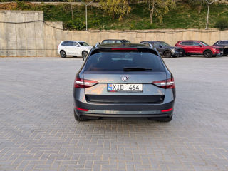 Skoda Superb foto 7