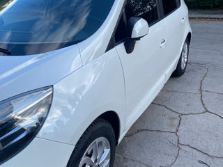 Renault Scenic foto 2