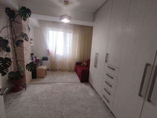 Se vinde apartament mobilat complet cu vederea spre parc ,zonă linistită și curată foto 10