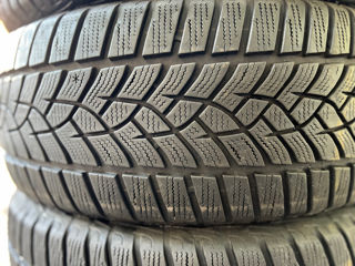 R17 215/55 GoodYear UltraGrip Performance a.2022 foto 3