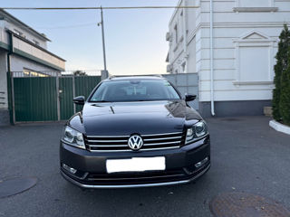 Volkswagen Passat foto 4