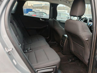 Ford Kuga foto 8