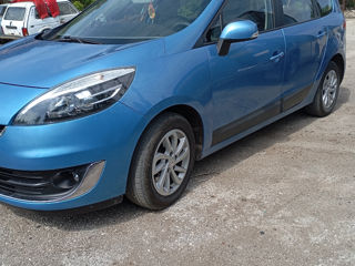 Renault Grand Scenic foto 4