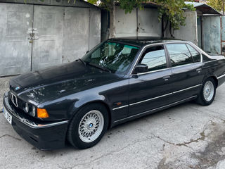 BMW 7 Series foto 2