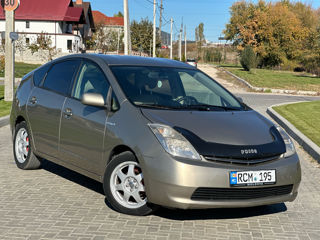 Toyota Prius foto 3