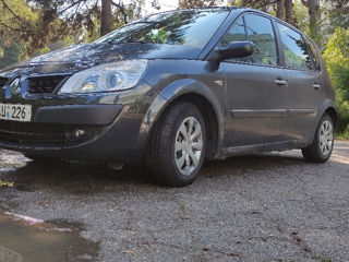 Renault Scenic foto 2