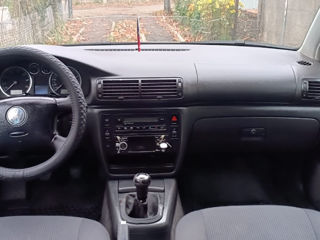 Volkswagen Passat foto 3