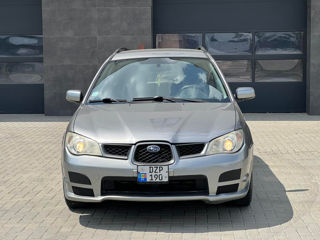 Subaru Impreza foto 2