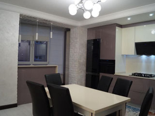 Apartament cu 2 camere, 91 m², Telecentru, Chișinău foto 3