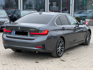 BMW 3 Series foto 4