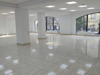 chirie spatiu comercial 250 m2 str. sfatul tarii ultracentru . foto 4