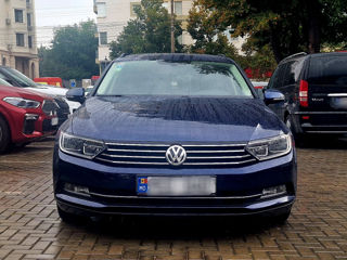 Volkswagen Passat foto 1