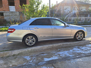 Mercedes E-Class foto 8