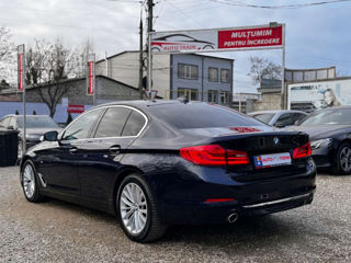 BMW 5 Series foto 4