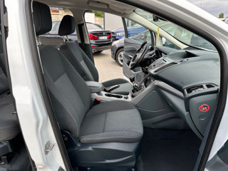 Ford Grand C-MAX foto 18