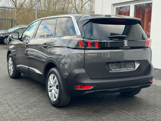 Peugeot 5008 foto 3