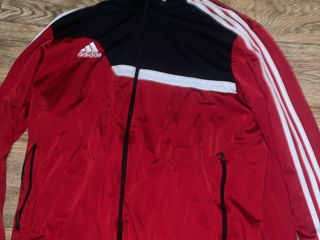 Vind cofta Adidas originală