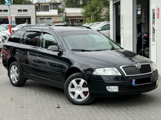 Skoda Octavia foto 3