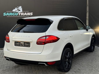 Porsche Cayenne foto 4