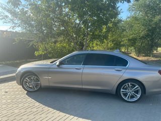 BMW 7 Series foto 3