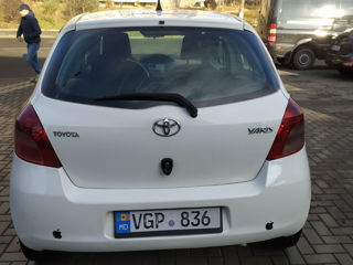 Toyota Yaris foto 6