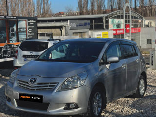 Toyota Verso foto 2