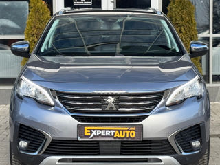 Peugeot 5008 foto 2