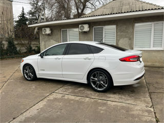 Ford Fusion foto 6