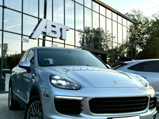 Porsche Cayenne foto 2