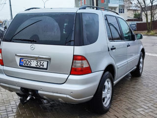 Mercedes M-Class foto 9