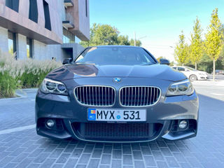 BMW 5 Series foto 4