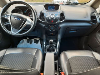 Ford EcoSport foto 2