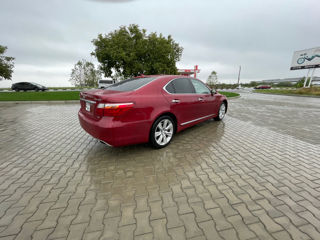 Lexus LS Series foto 2