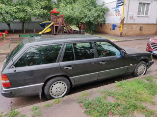 Mercedes Series (W124) foto 4