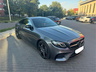 Mercedes E-Class Coupe foto 2