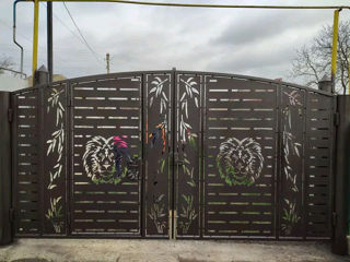 Porți și garduri metalice traforate direct de la producator foto 7