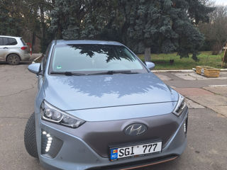 Hyundai IONIQ foto 2