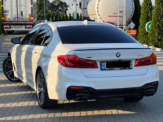 BMW 5 Series foto 3