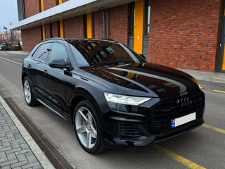 Audi Q8 foto 2